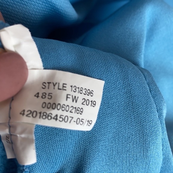 Under Armour Blue Hooded Sweatshirt Size Medium - Picture 9 of 9